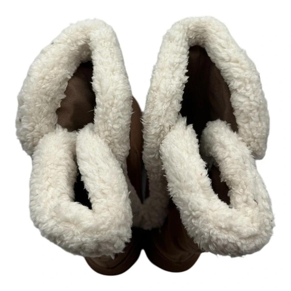 Crocs Modessa Boots Women's Size 7 Brown‎ Suede Faux Fur Button Warm Winter NWT